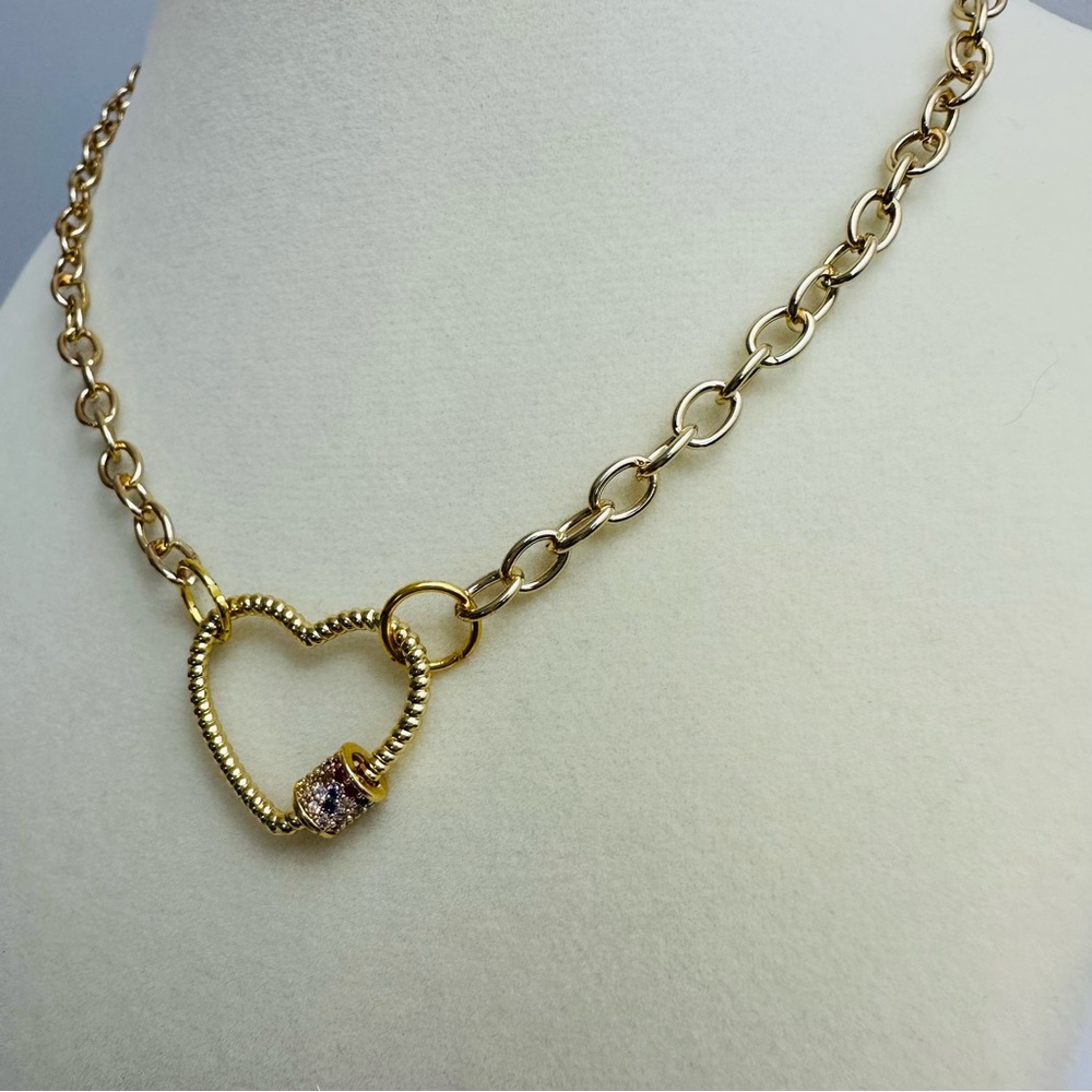Handmade Gold-Tone Chain Choker with Pavé Heart Carabiner Clasp - Picture 5 of 13